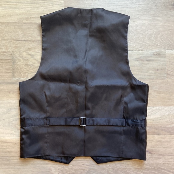 Boys’ Gioberti Brown Plaid Button Vest - Size 7 - Picture 2 of 7